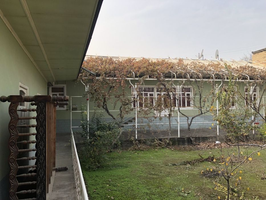 Наманган шахрида 10 соток ховли сотилади