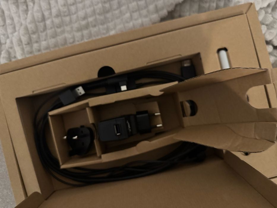 Vand TABLETA GRAFICA ! Wacom One 13