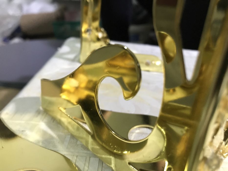 Продам золотые ножкий