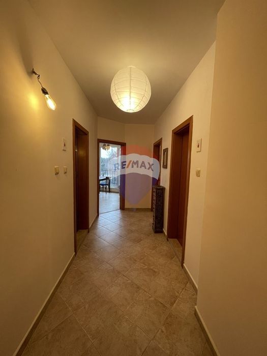 Дава се под наем Тристаен апартамент в к.к. Св.Св. Константин и Елена - 100 кв.м за 747.66 € - Снимка #8