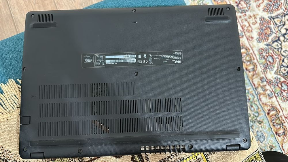 Продам ноутбук Acer Aspire 3 15.6" Core i3
