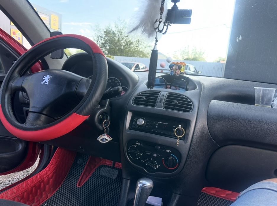 Renault Peugeot 206