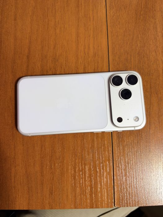 iPhone 17 Pro Max с гарантией
