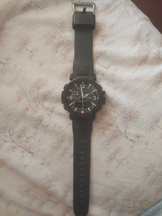 Часовник Casio Pro Trek