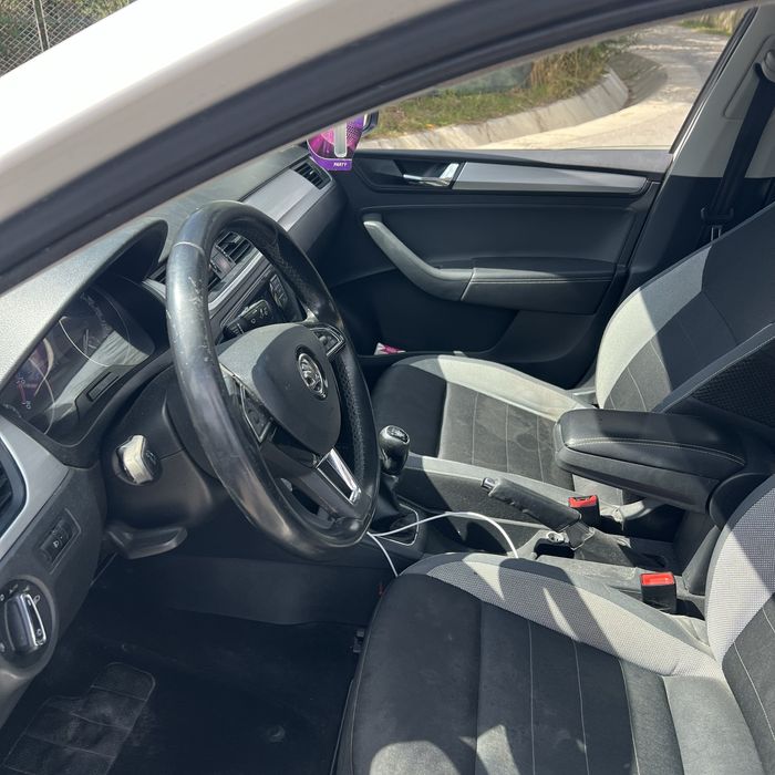 SKODA rapid 2019