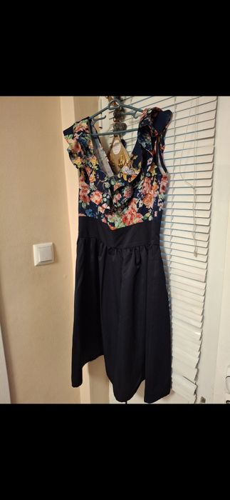 Официални Рокли хл,л