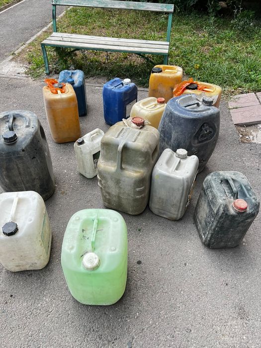 Продам Канистры от 5 л и выше