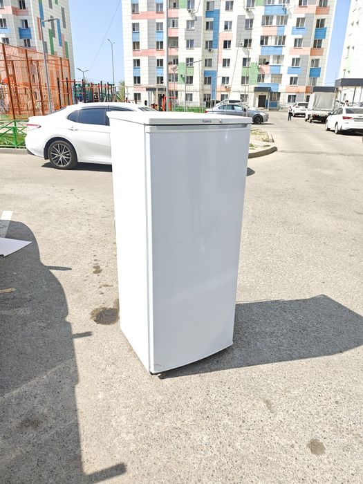 Холодильник почти новый