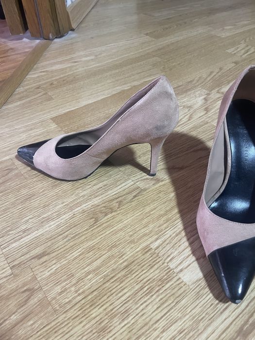 Туфли на каблуке