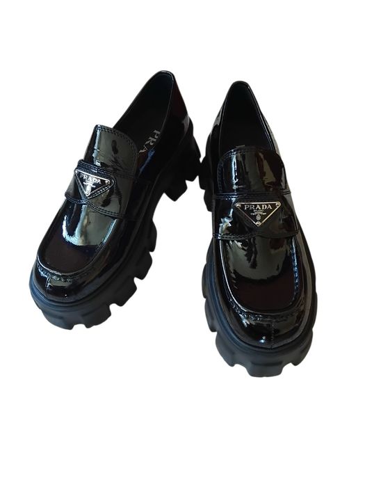 Prada Celine Valentino Givenchy обувки