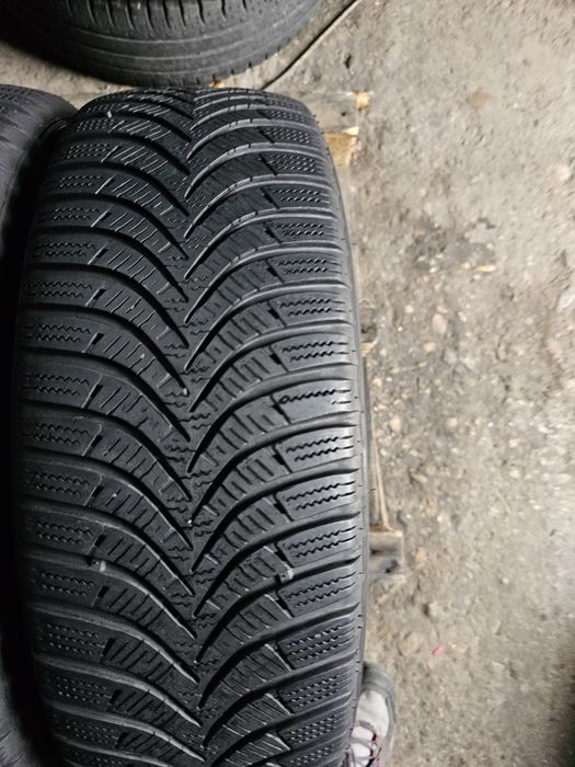2 anvelope iarna 185 65 15 Hankook