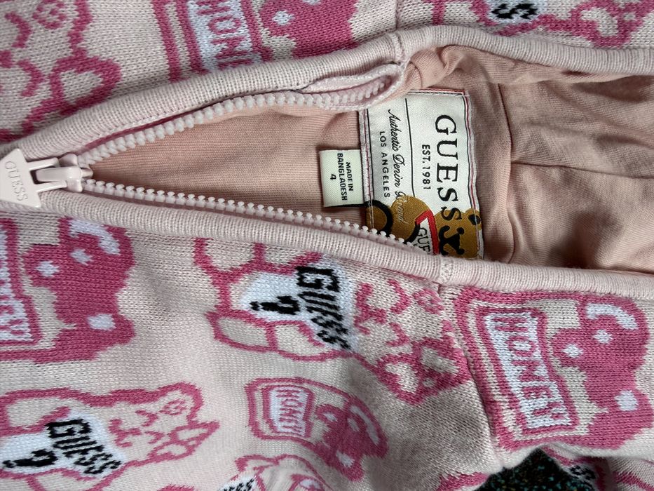 Жилетка за момиче на Guess