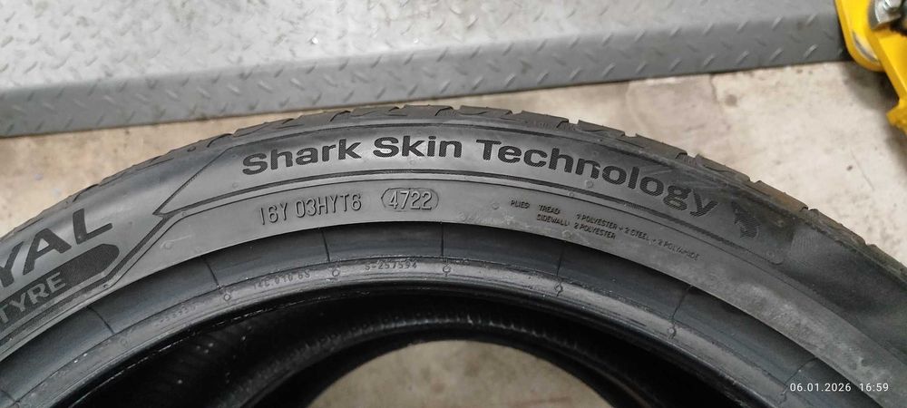 Летни гуми 255/40/19 Dunlop и Uniroyal