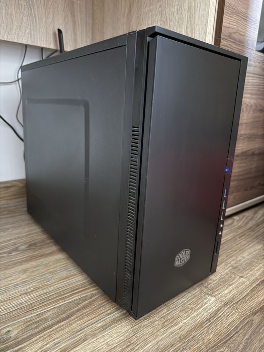 Vând PC gaming complet: i7-9700K, ASUS TUF Z390M-PRO GAMING, GTX 1070 Ti 8GB, 16 GB Corsair DDR4