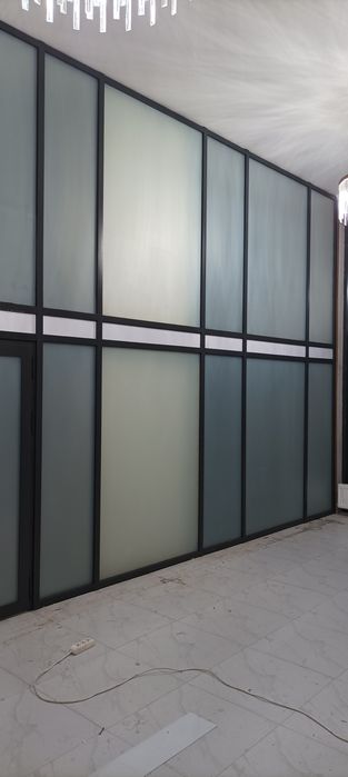 Оклейка витража, окон, перегородок в г.Астана