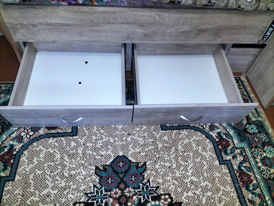 Двух ярусная кровать