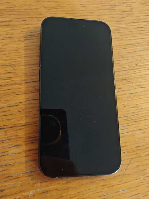 Iphone 15 128gb pentru piese, placa de baza nu se poate folosii