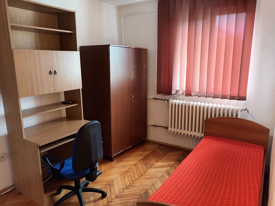 Inchiriez apartament