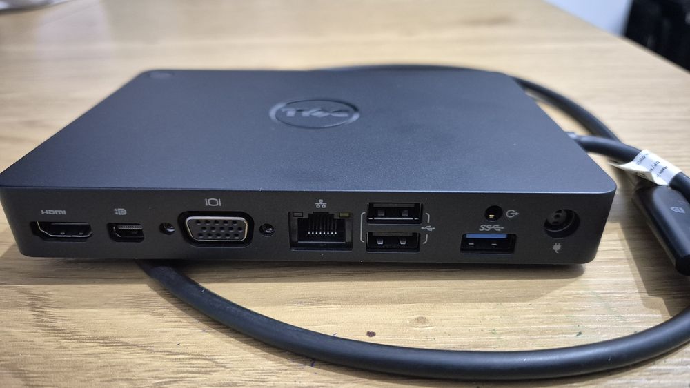 Docking station Dell WD15 Usb-C + incarcator original Dell 130W