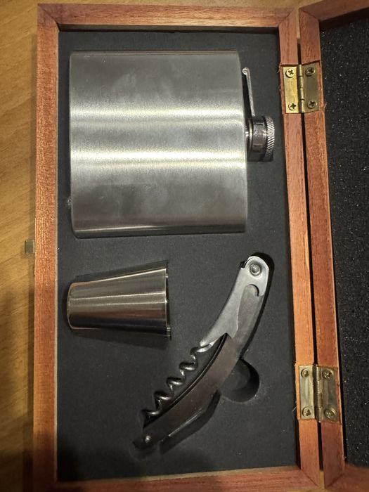 Cutie cadou sticla inox, pahar, desfacator