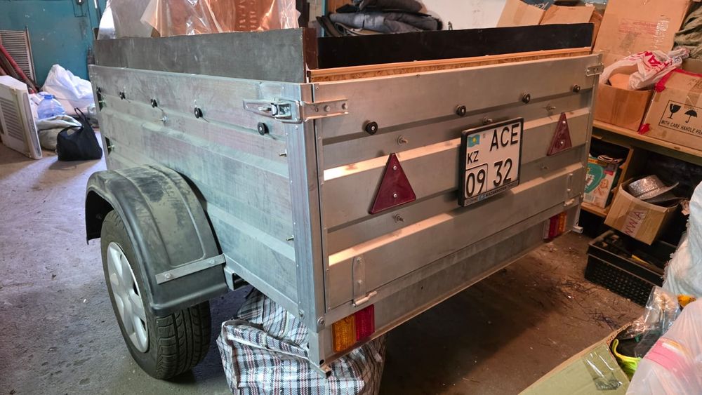 Продам прицеп для легкогово авто