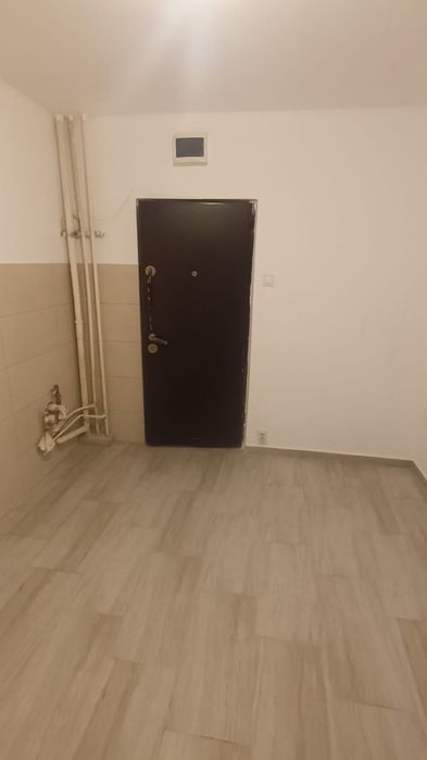 Vand camera camin str. Lămâiței