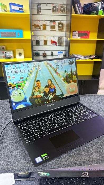 Игровой ноутбук в отличном состоянии