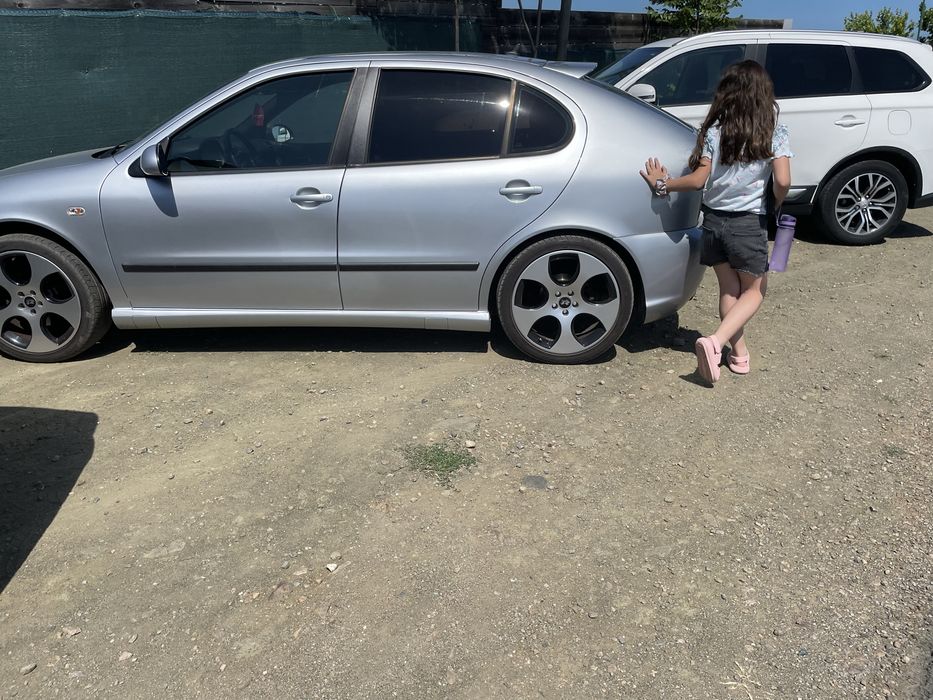 Seat leon  1.9 tdi 3800€