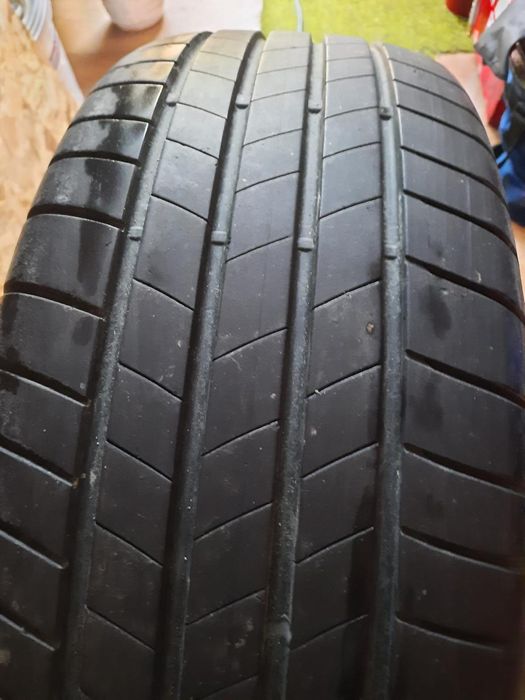 4 Anvelope iarna 225/75R16 Toyo + 4 anv vara 255/65R16 Bridgestone