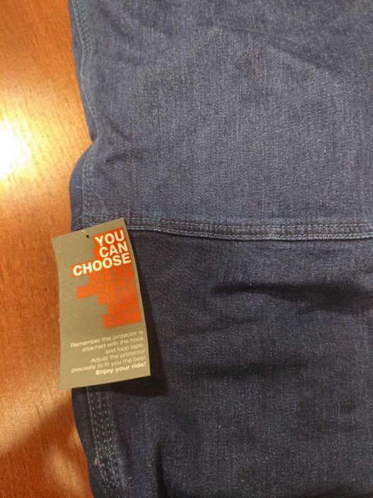 Вниманию байкеров, продаются фирменные новые мото джинсы. Размер 40