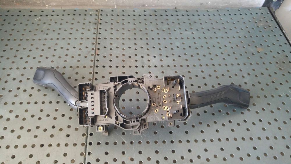 Bloc manete semnalizare stergator parbriz skoda fabia 1 6y2 8l0953513g k0301202012 4b0953503f