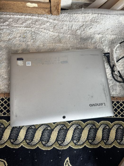 Lenovo netbook 2в1 планшет экран сенсорный