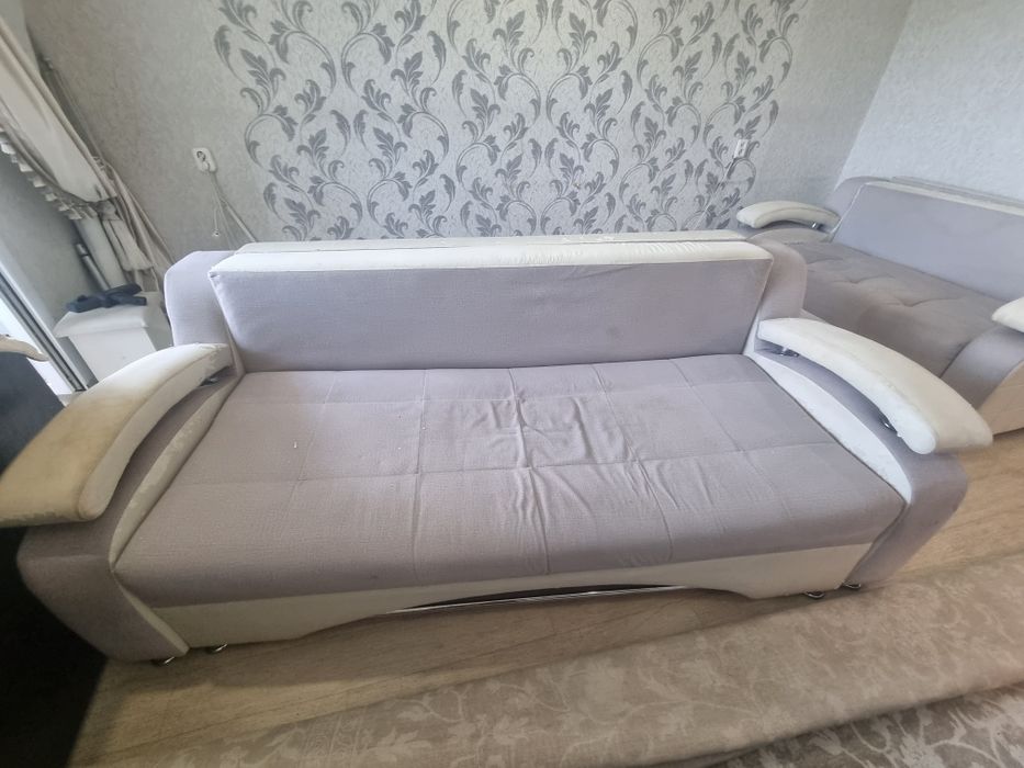 Отдам даром, 2 дивана 1.60 и 2.2