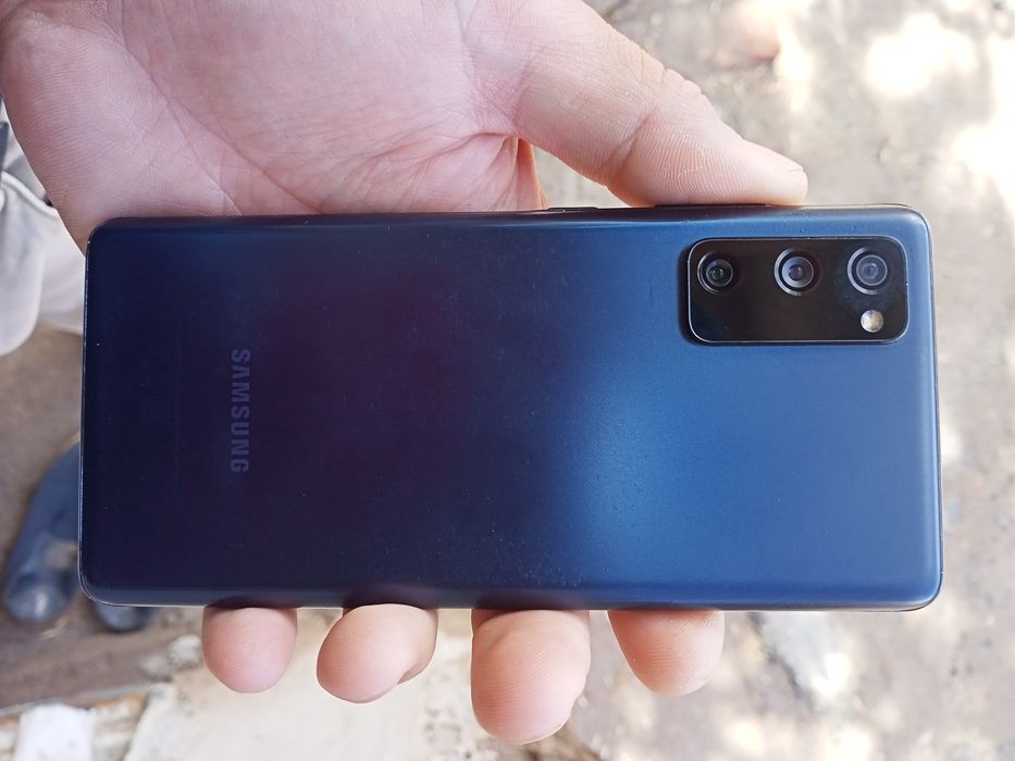 Samsung S20FE Satiladi