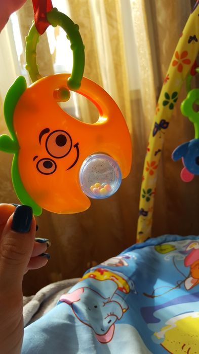 Коврик- радуга для малышей