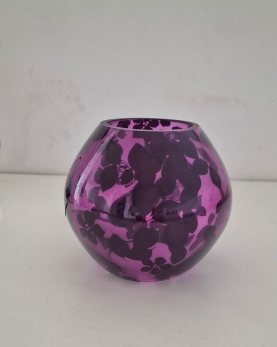 Lampa mov sticla,  Ikea