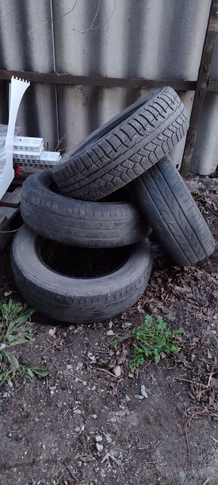 Отдам резину летнию