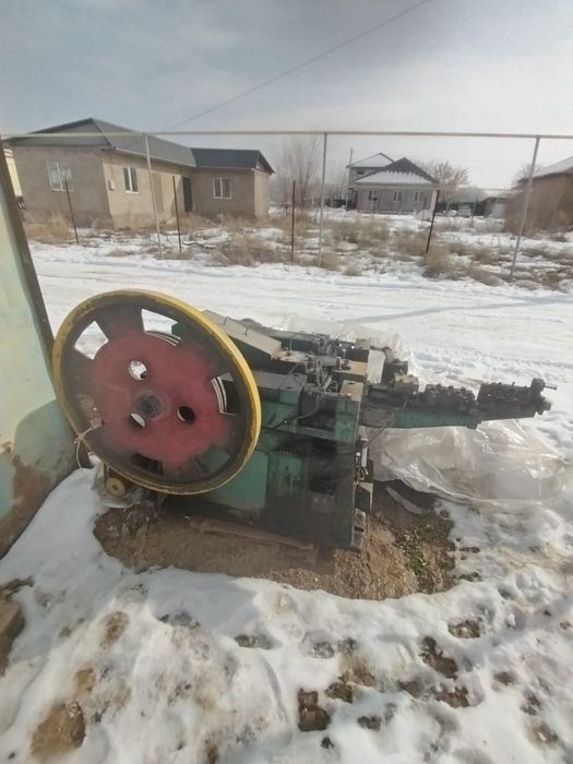 Продоется станок для гвозди марка Z94-3c