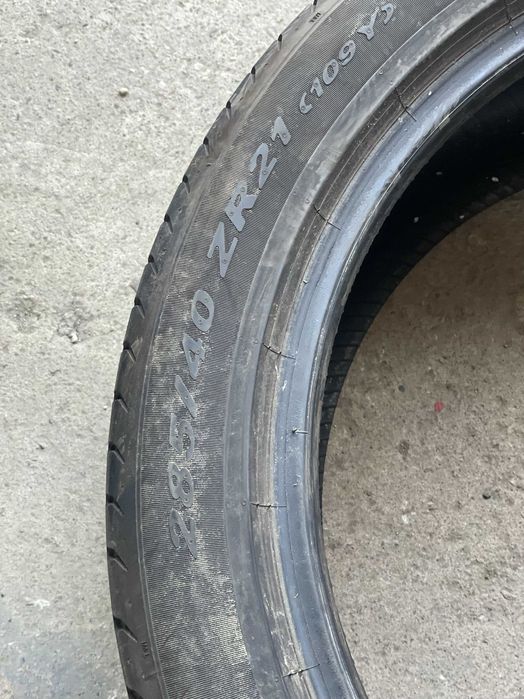 2x 285 40 21 Pirelli Pzero