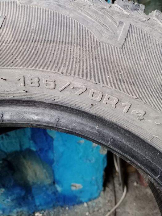 Продам зимние резину.
