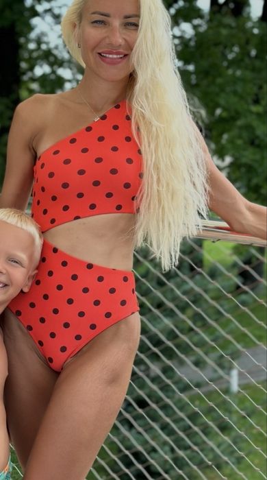 Бански размер хс, цена за 1 = 15 лв