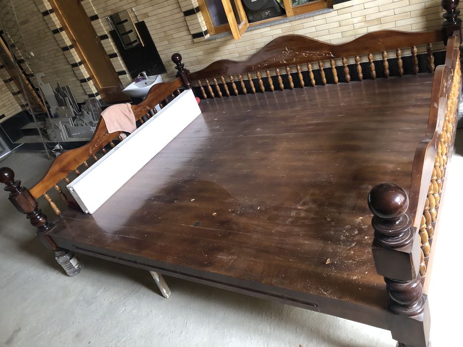 Каравот срочно сотилади