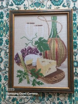 Продавам гоблените. с дмц. и ариадна конци.