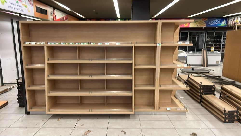 Магазинно обзавеждане луксозни стелажи