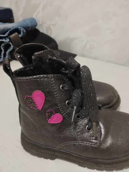 Ботинки для девочки 23р