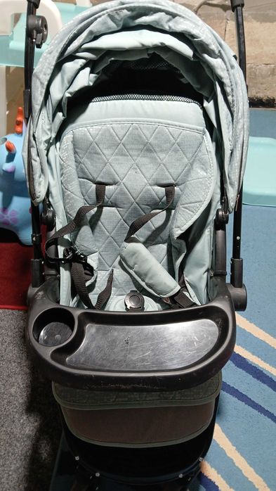 Cărucior folosit de un 1  pret 200lei