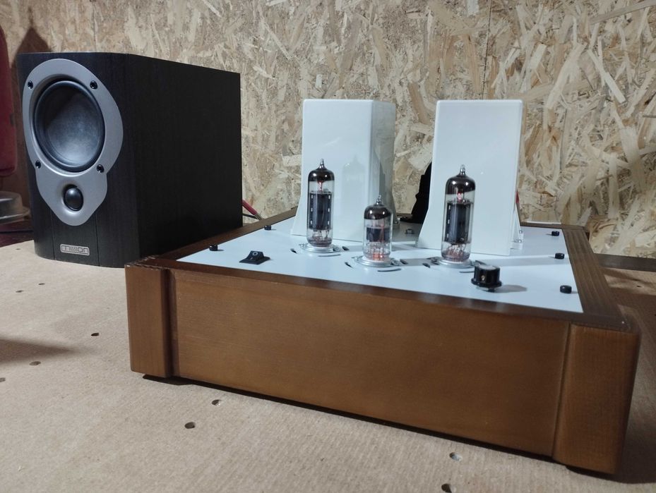 Лампов аудио усилвател