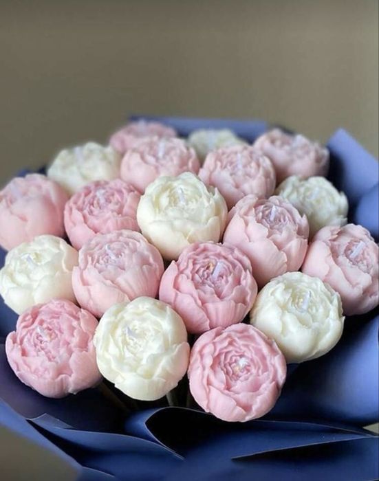 Aranjamente sau buchete din flori de ceara naturala 100% de soia