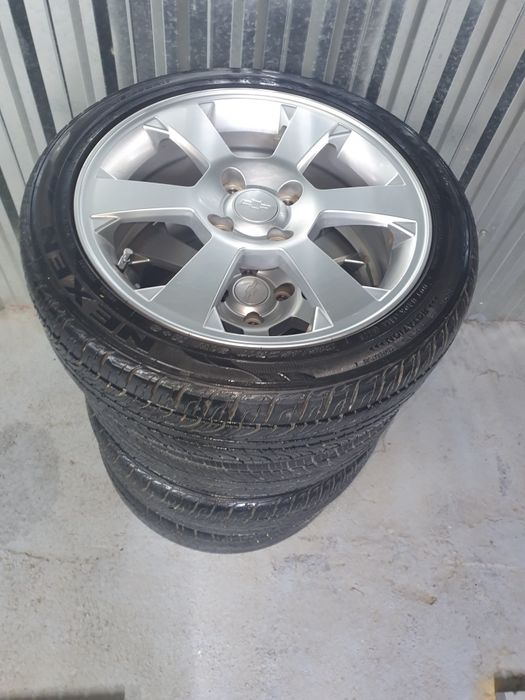 Продам Комплект Диски с одетой Резиной Нексен. Размер 215 ×45×17