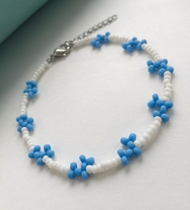 Bratari si lantisoare din margele handmade
